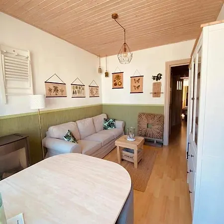 Апартаменты Jean Gezellig Met Zeezicht *