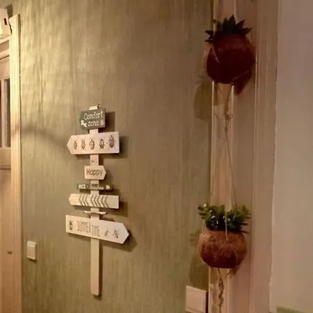 Jean Gezellig Met Zeezicht *